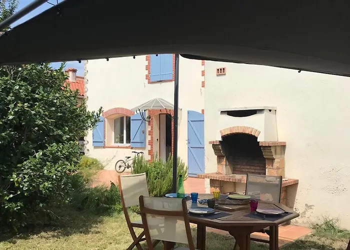 Maison Avec Clim Grand Jardin Entre Plages Et Village Дом отдыха *